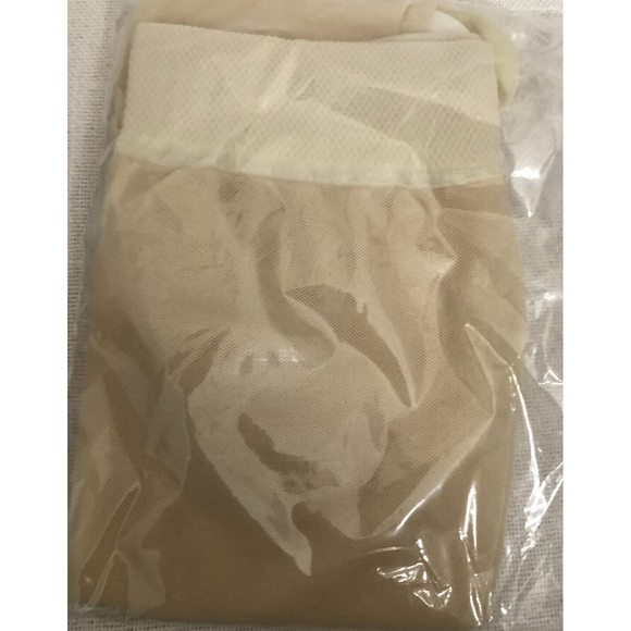 Fit Rite Hosiery - Sheer Knee High Medical Grade Compression- Size Small - Pearl - Picture 5 of 6